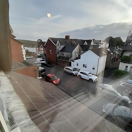 Entire Victoria Park Cardiff Apartment With Free Street Parking Bus 17 And 18 Direct To Cardiff City Centre, Fast Free Wi-Fi Exteriér fotografie